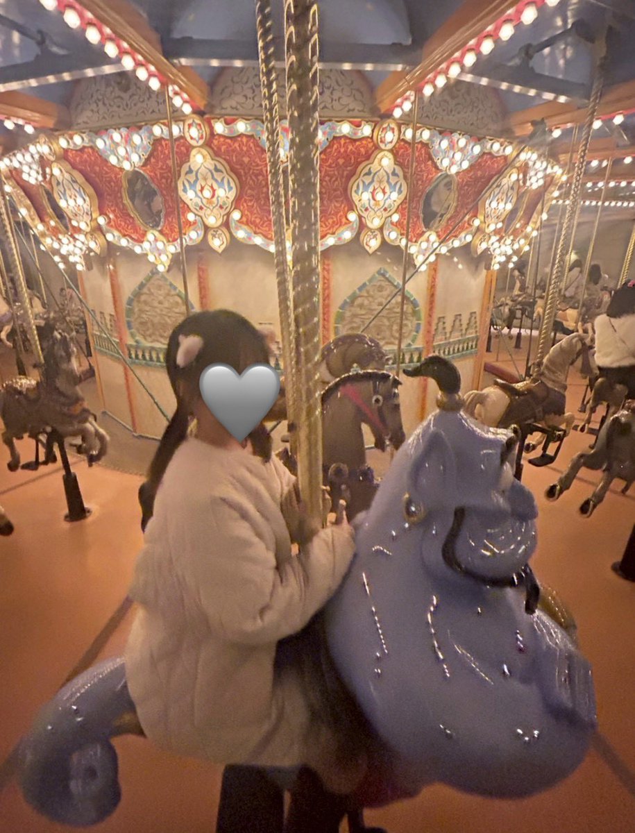_sak_iii's tweet photo. 学割でいける最後のディズニー💭🎀 https://t.co/W9bxWDUHRh