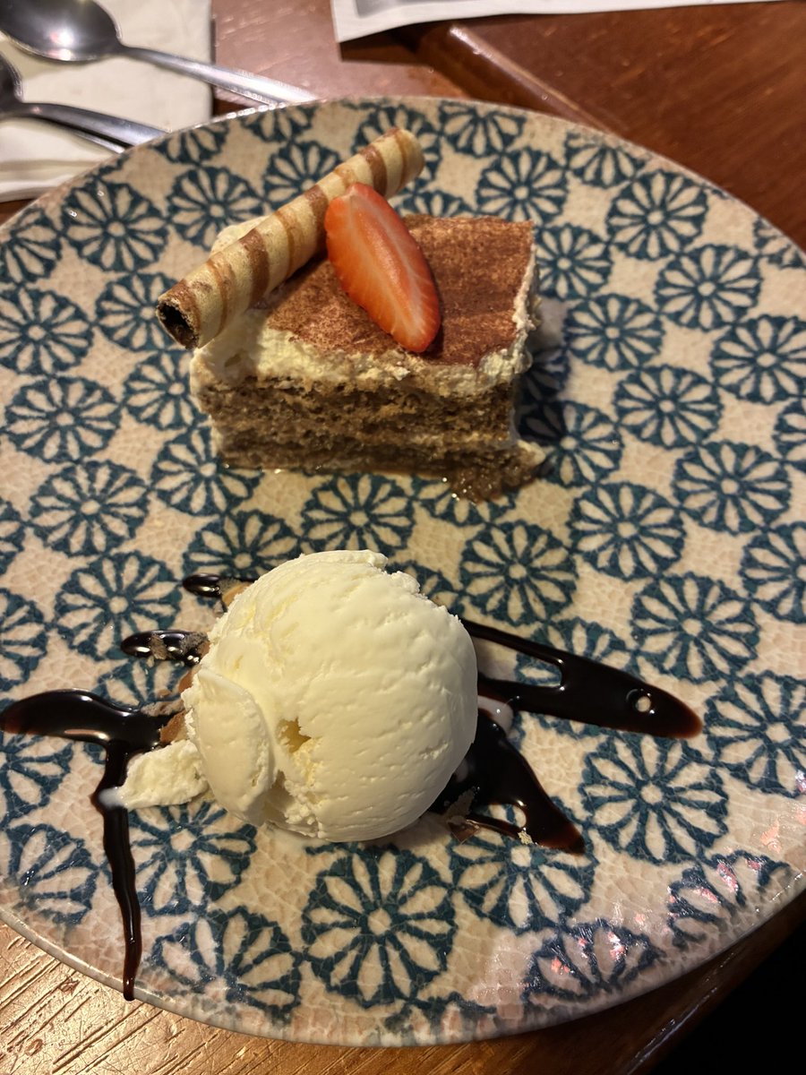 Niven and Lord Mac tweet media