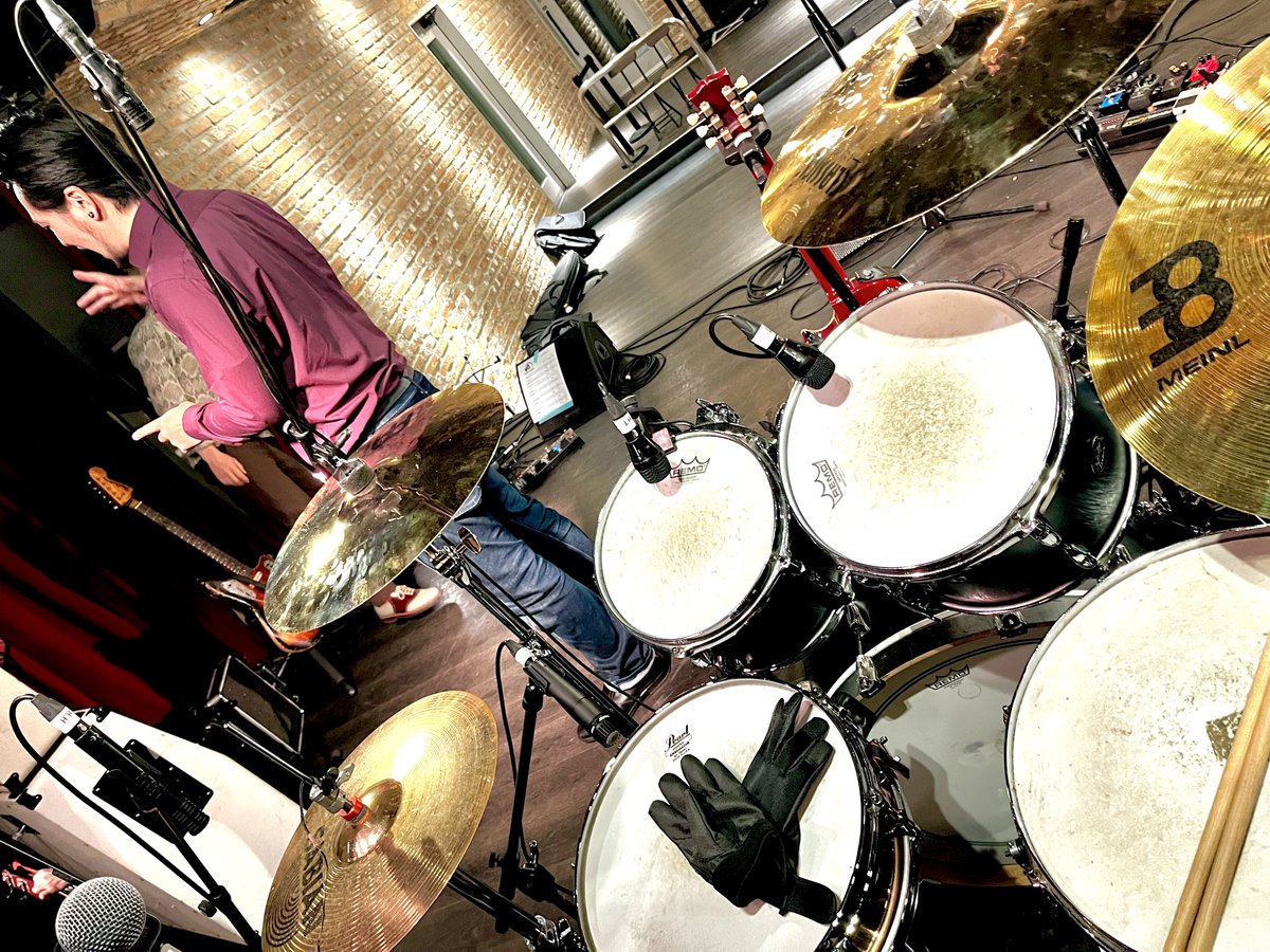 akira takano @ Yellow Studs tweet media