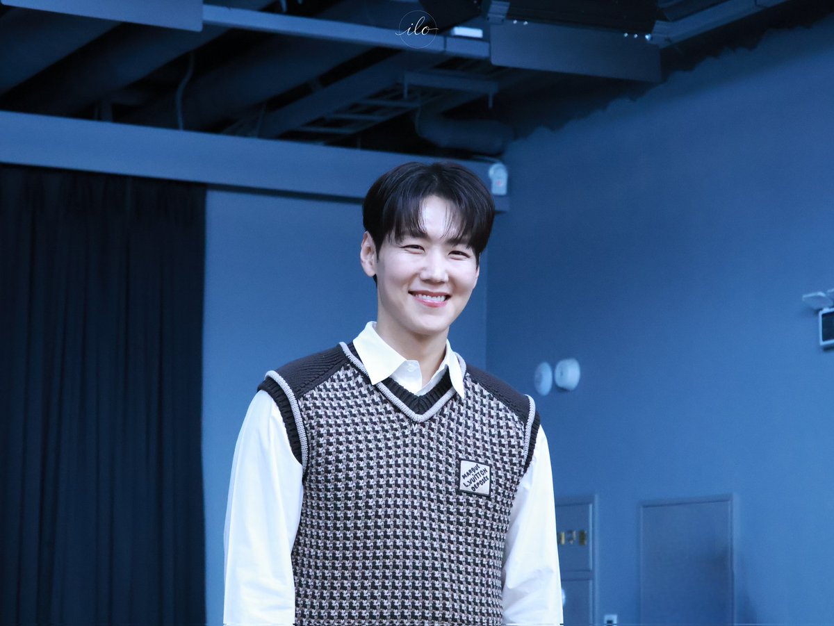 시보 / ILO tweet media