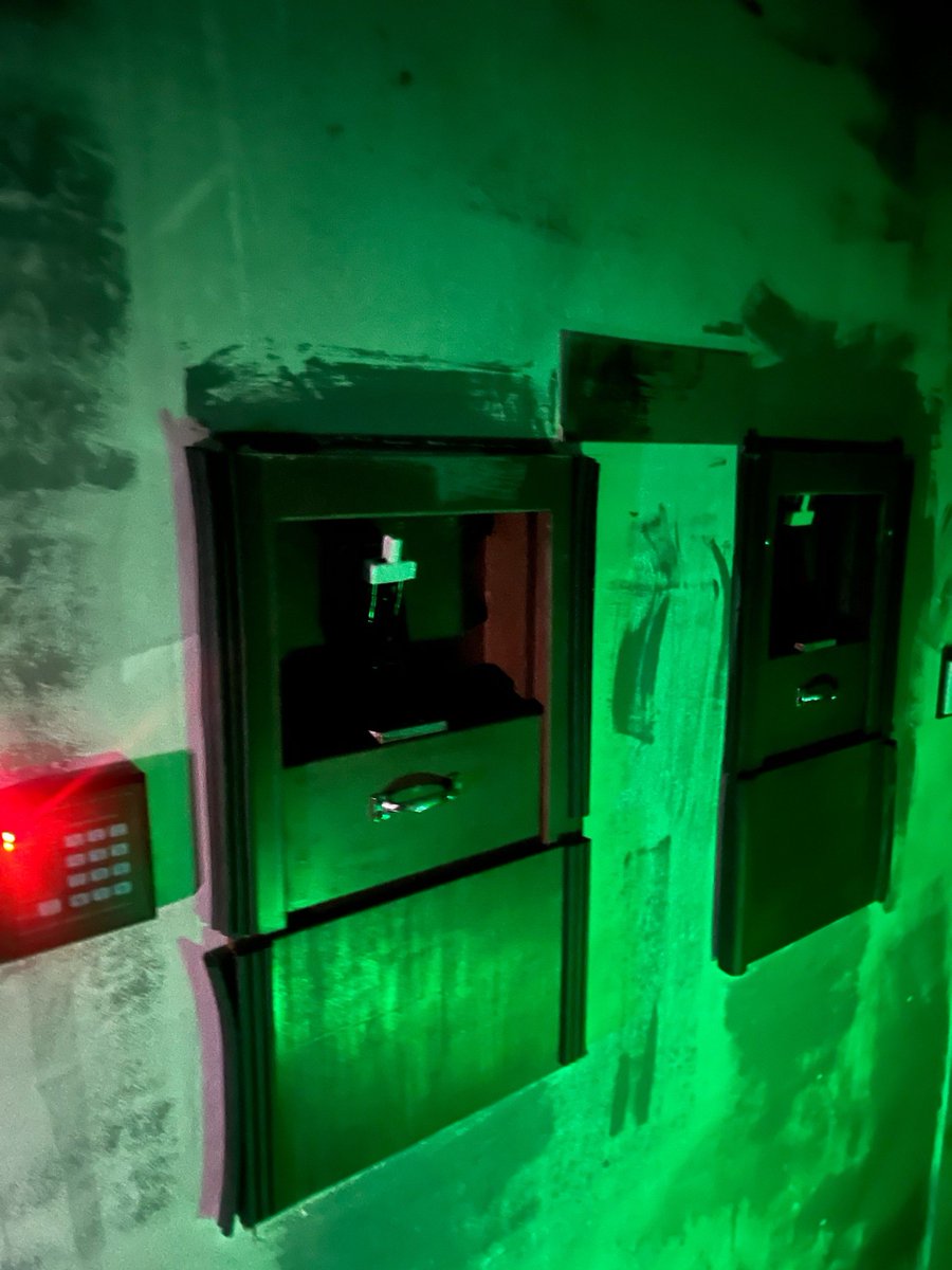 DialleH's tweet photo. Trapped! Can you unlock the secret door before time runs out 15 mins left—grab clues, solve puzzles, escape NOW! #密室逃脱 #EscapeRoomChallenge https://t.co/HcDDoSkPpi