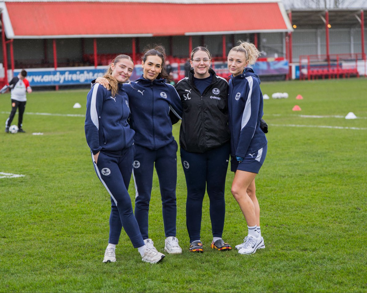 On scene in the West Midlands 📍

#pufc | <a href="/MediaIllustrate/">Puk</a>