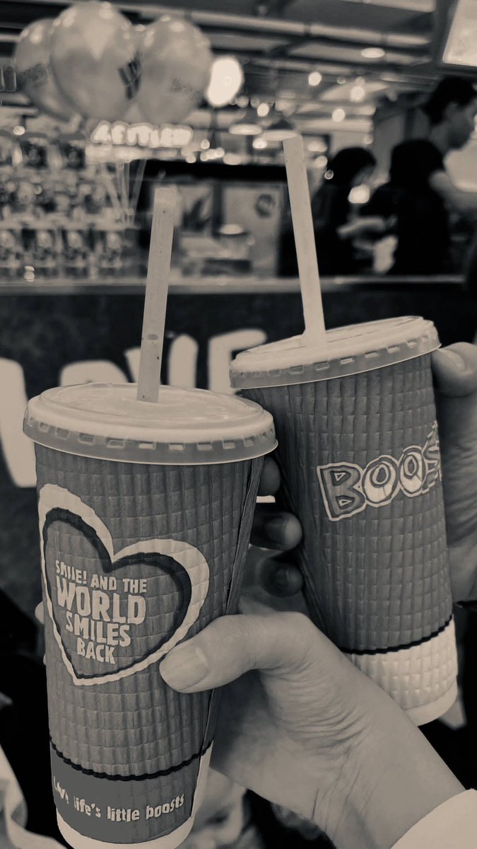 ️

️

⟟ 𝗣𝗼𝗻𝗱𝗼𝗸 𝗜𝗻𝗱𝗮𝗵 𝗠𝗮𝗹𝗹 𝟭.

Ehe. Seneng banget bisa qtime sama Mas Ian walau cuma muter-muter sambil sruput Mango Magic. Seenggaknya overthinking sedikit menyusut. Thanks a lot, Mas Ian! 

️

️