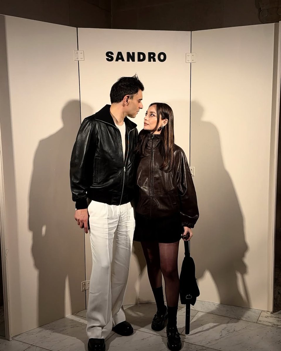 CanselSevenler's tweet photo. #Repost @ztugceb
Sandro Era 🖤
#CanselElçin #SandroParis #OperaComique #SandroFW26CollectionPreview @Sandroparis #reklam
https://t.co/bpty3AgtBn https://t.co/WgOtWjDKRO