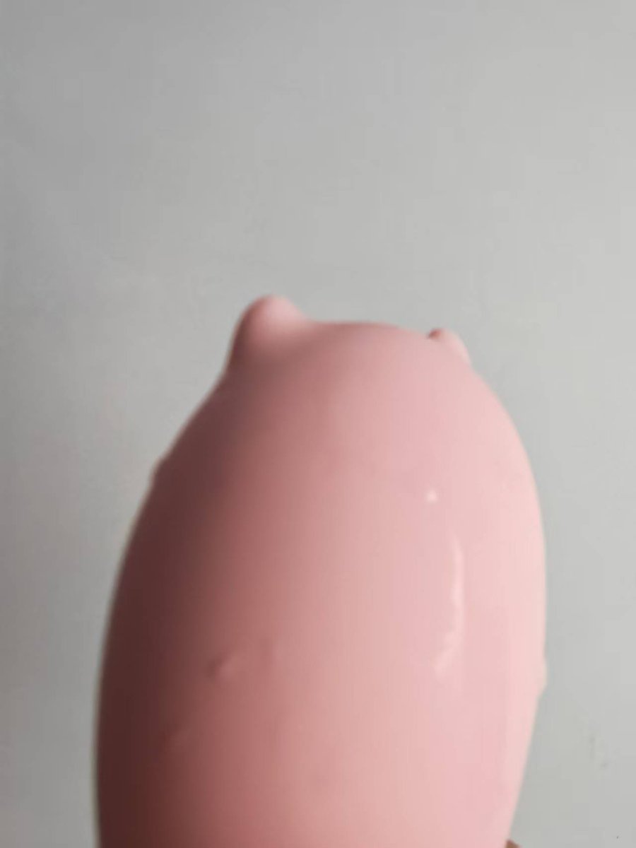 挺色一女的 tweet media