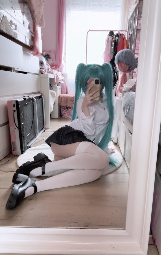 cosplay kitty^^ tweet media