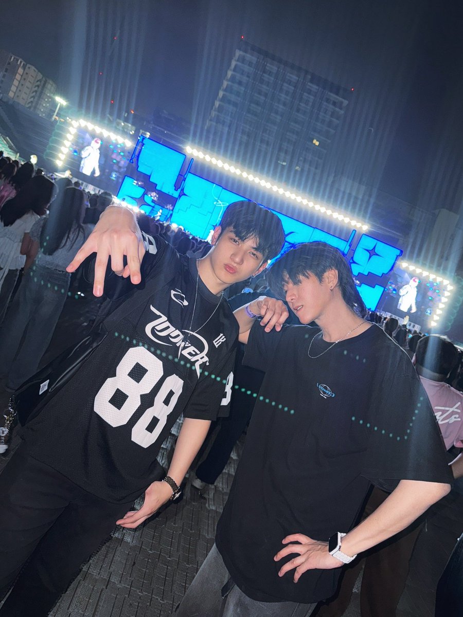 จอมอคนเลี้ยงแมว tweet media