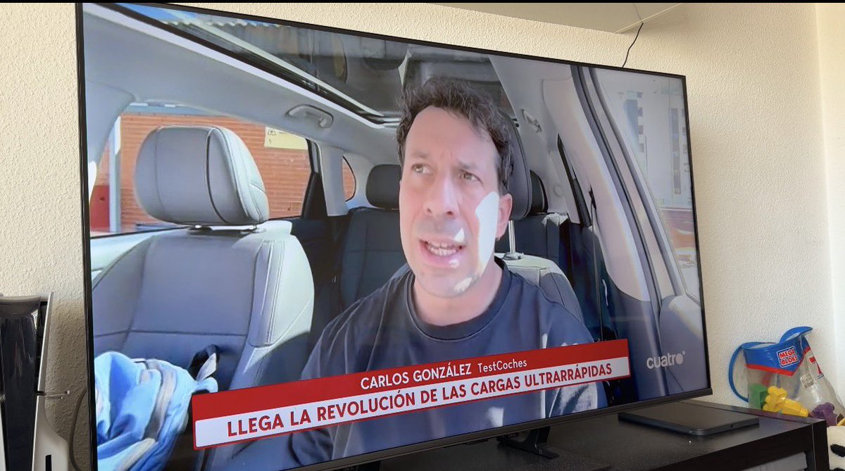 Carlos González tweet media