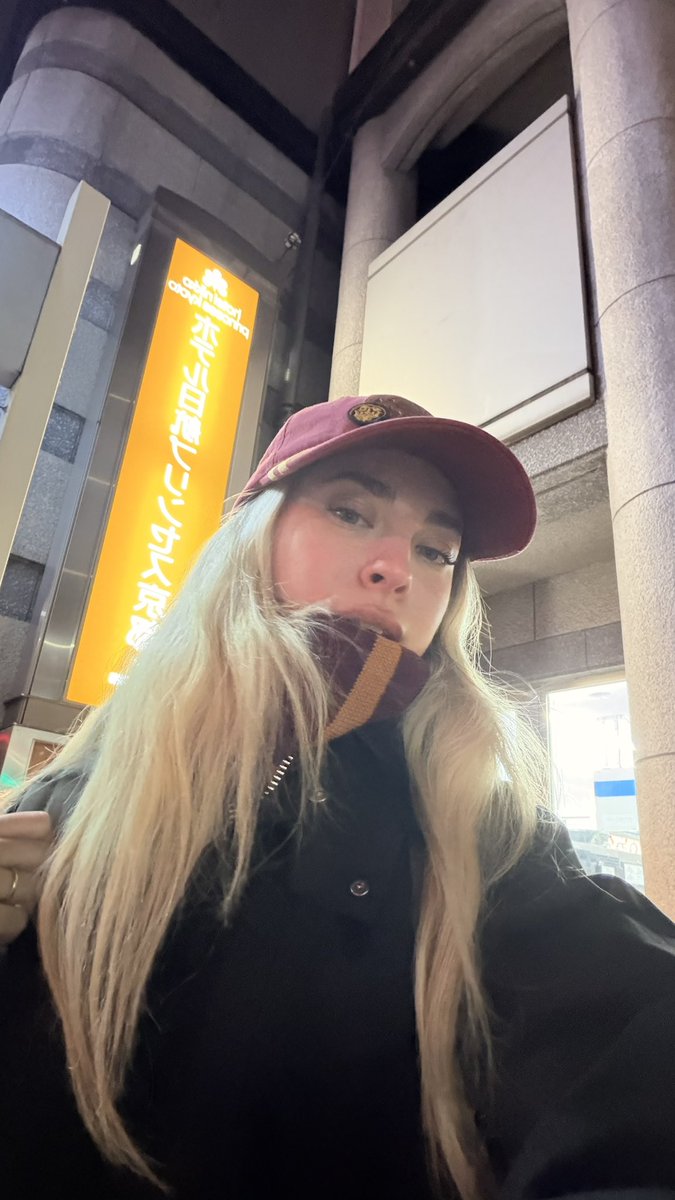 Selinsenerr_'s tweet photo. https://t.co/SbSkRvBf95