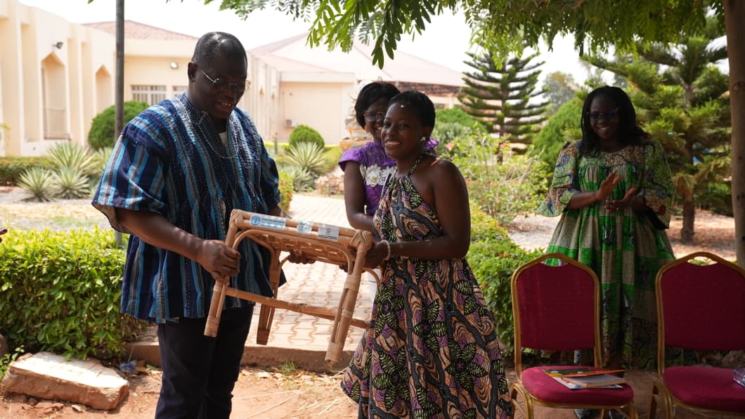 OyetoundeD's tweet photo. Avec @EliseKakam de @UNFPATogo, j'ai assisté à la formation en vannerie de 30 #femmes et #jeunes artisans de #FELEA beneficiaires du projet #R4CTogo financé par @theGEF et porté par @FAOauTogo. Cette initiative vise à promouvoir une utilisation durable de #RessourcesNaturelles https://t.co/ASc0x7QVls