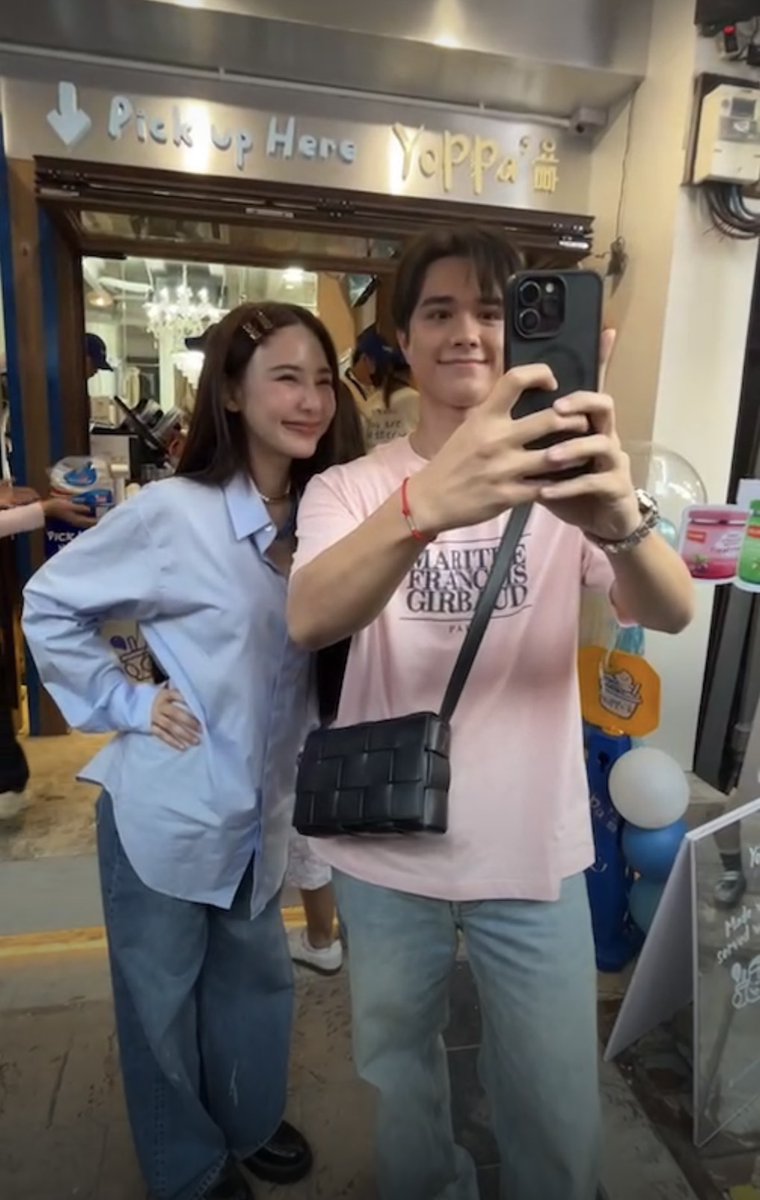 รปภ.หลับยาม 👮🏼 tweet media