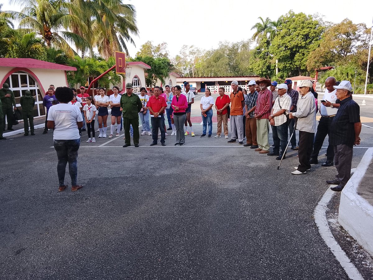 Ante el Titán de Bronce, se rememora la viril protesta que en Baraguá liderará en honor de todos los cubanos. Se patentiza la frase de Fidel: #Cuba será un eterno Baraguá. VENCEREMOS. #CubaEstaFirme.
