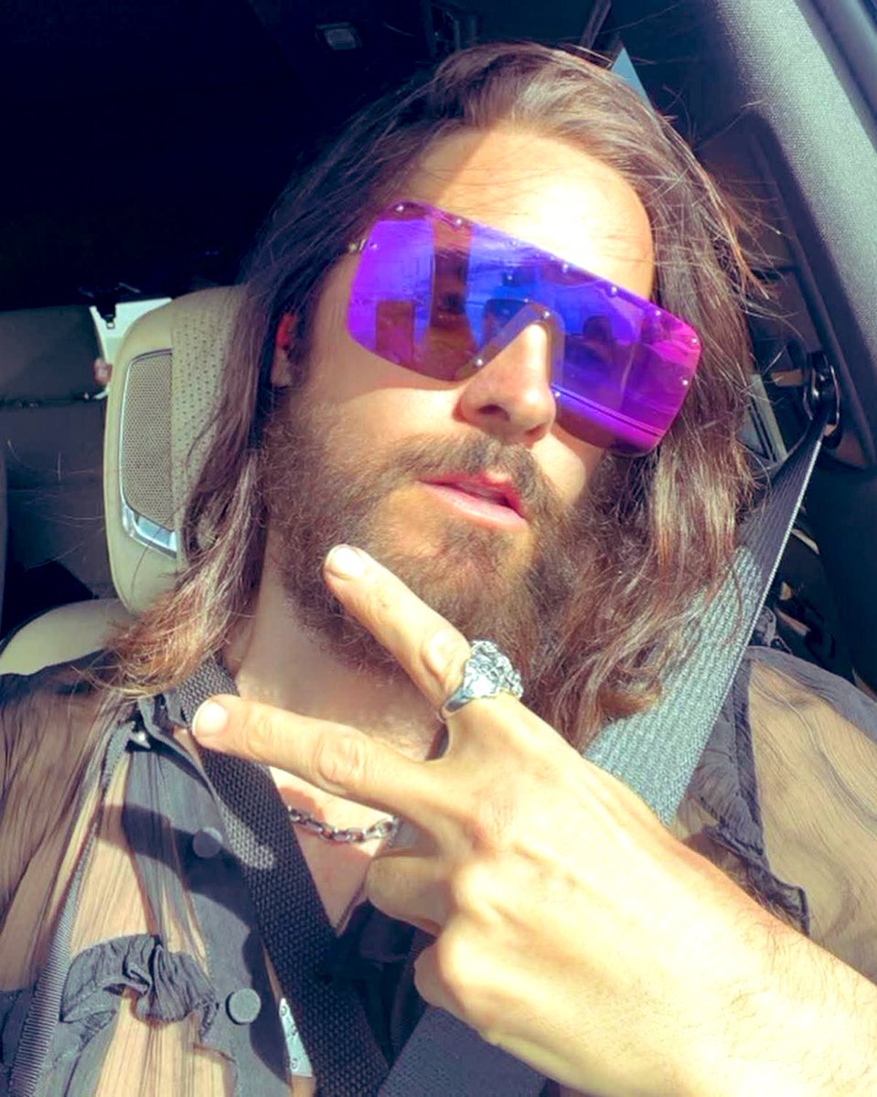 Rio_To_Mars's tweet image. #PeaceOut ✌🏻