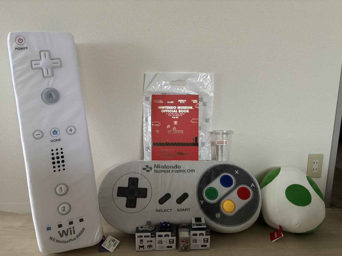 ニンテンドーミュージアム 限定 Wii コントローラー クッション