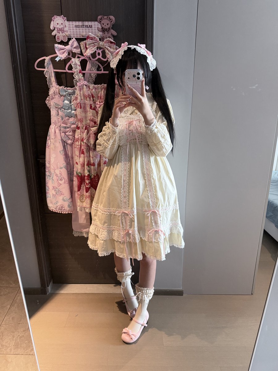 小小知世 tweet media