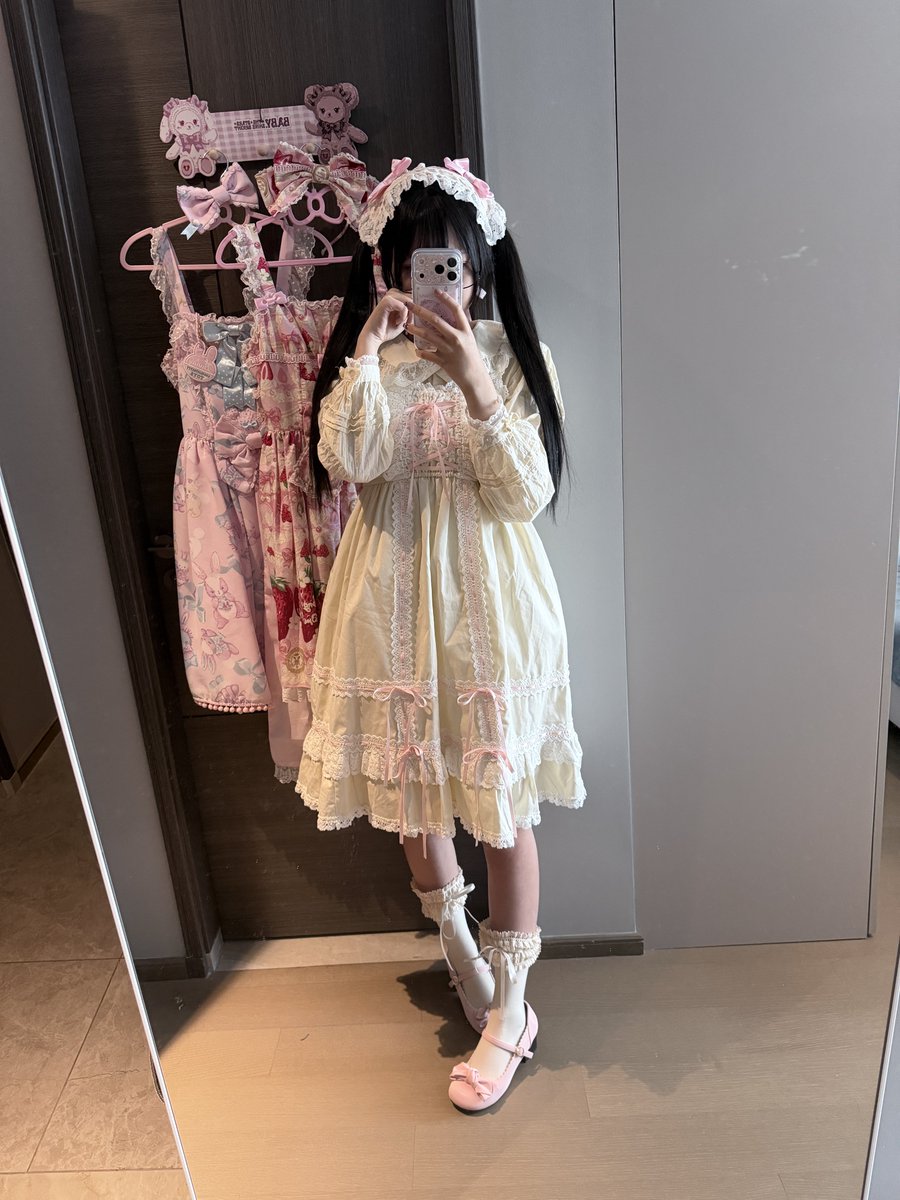小小知世 tweet media