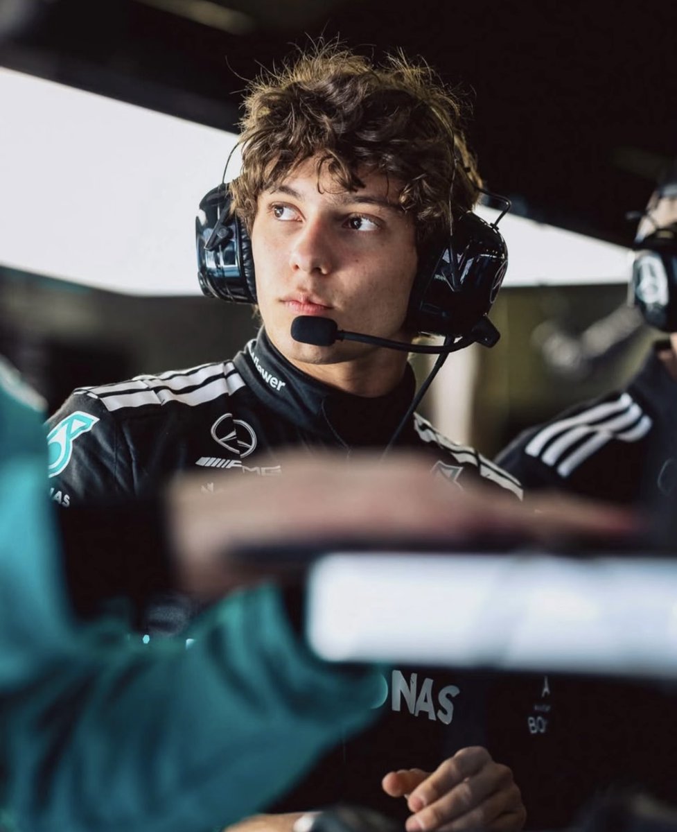 大乖现在很乖 tweet media