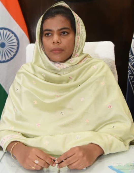 Guntur Collector tweet media