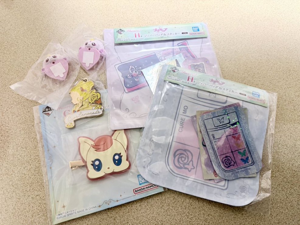 a_mi_sr00's tweet photo. 【交換】一番くじ プリキュア 〜Shinning moment〜

[譲]
E賞ルルン×2、F賞レモネード、G賞ココ、H賞(画像参照)

[求]B賞、D賞>定価＋送料

郵送又は仙台手渡し

2:1での交換検討します
検索からでもお気軽にお声がけください https://t.co/wrrVEgsILI