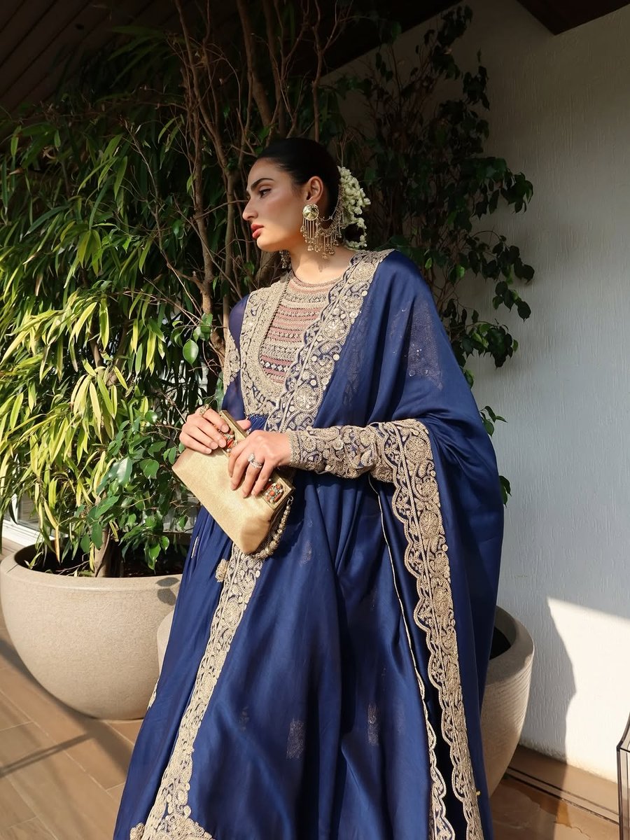 manmarziiyaan's tweet photo. the prettiest https://t.co/v99zMeQ7dV
