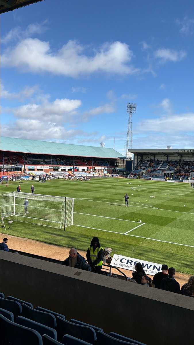 lmcvlogs tweet media