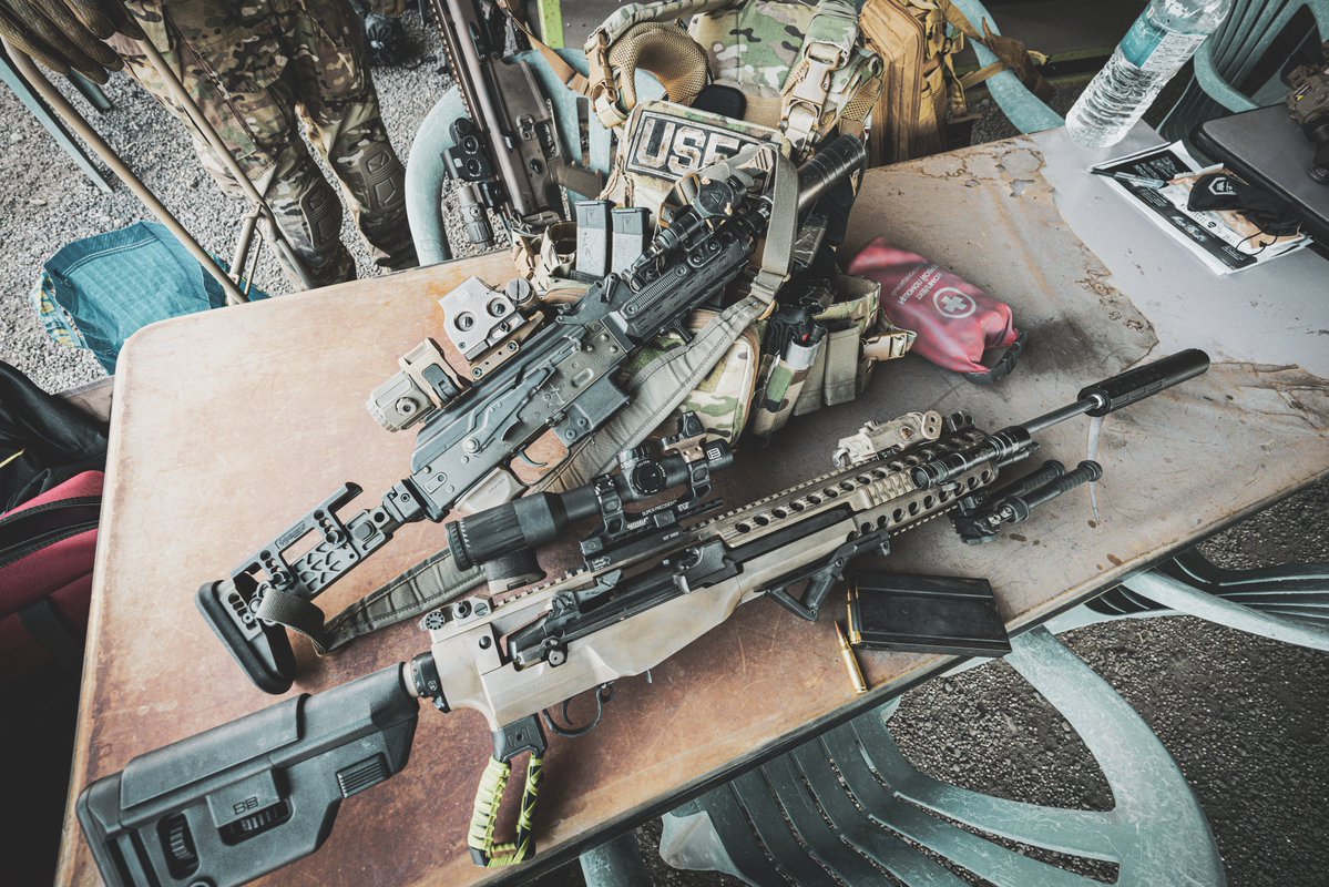 Akanishi tweet media