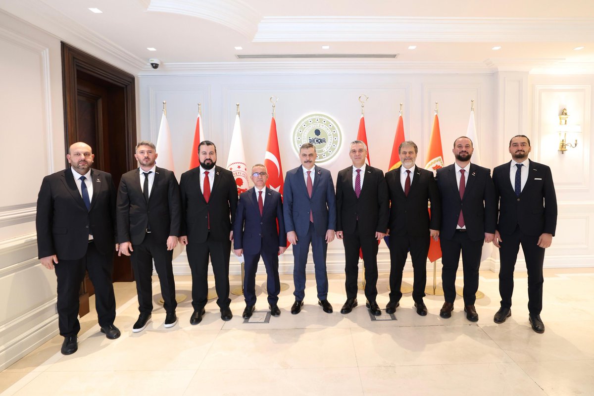 mustafaciftcitr's tweet photo. Konya MÜSİAD Şube Başkanı Sayın Osman Ulular ve beraberindeki heyete nazik ziyaretleri ve hayırlı olsun dilekleri için teşekkür ederim.

#Konya https://t.co/kabmmAgu51