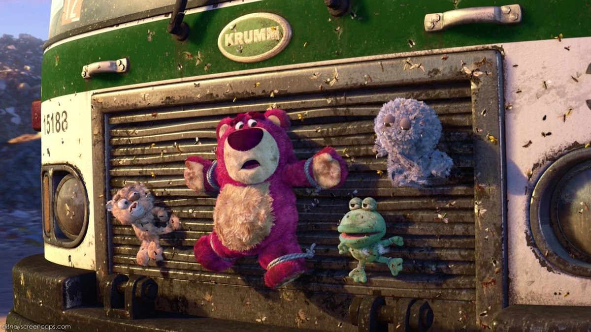 Drive_In_Ivan's tweet photo. I understand Lotso being strung up since he’s a villain but what about the other three toys? This looks irreversible and painful https://t.co/GbK2ei2e1p