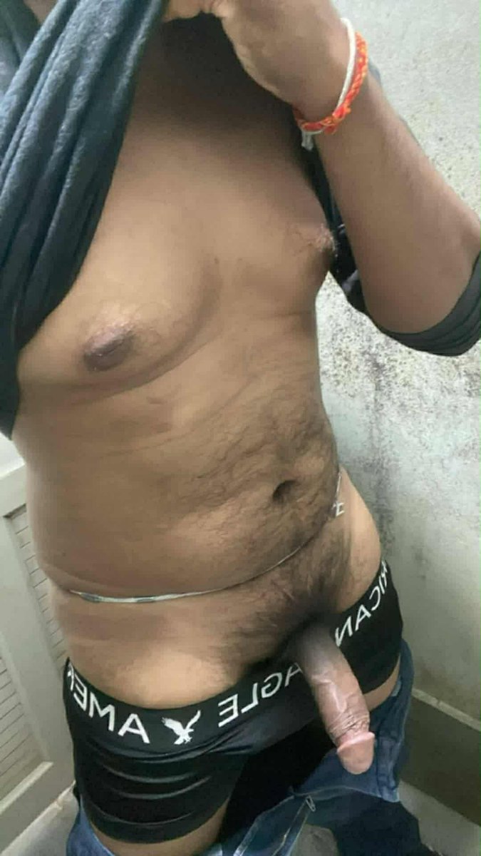 Boy28142's tweet photo. ខ្មែរយើងអីឡូវធំៗណាស់មិនដូចចាស់ពីដើមទេ😏 https://t.co/dZ6xThYHk0