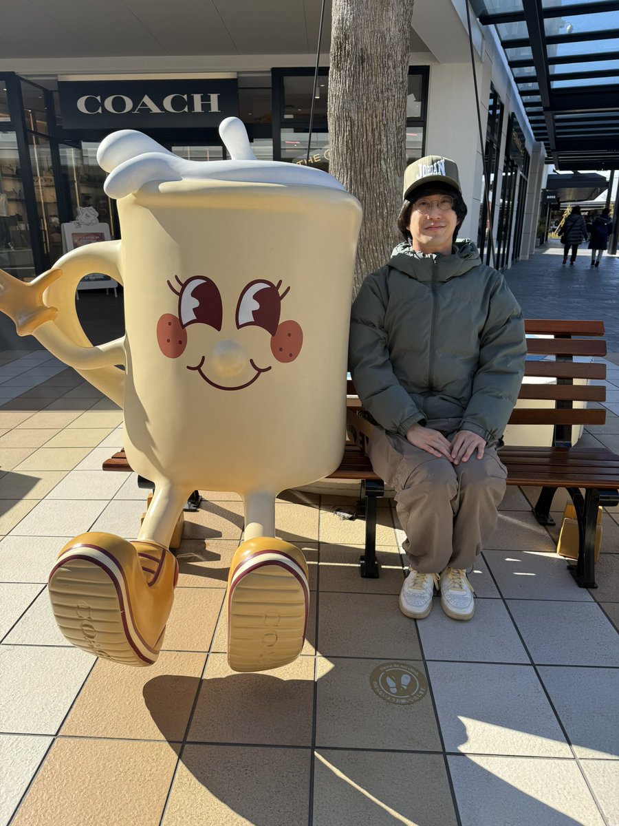 ハチカイ 警備員 tweet media