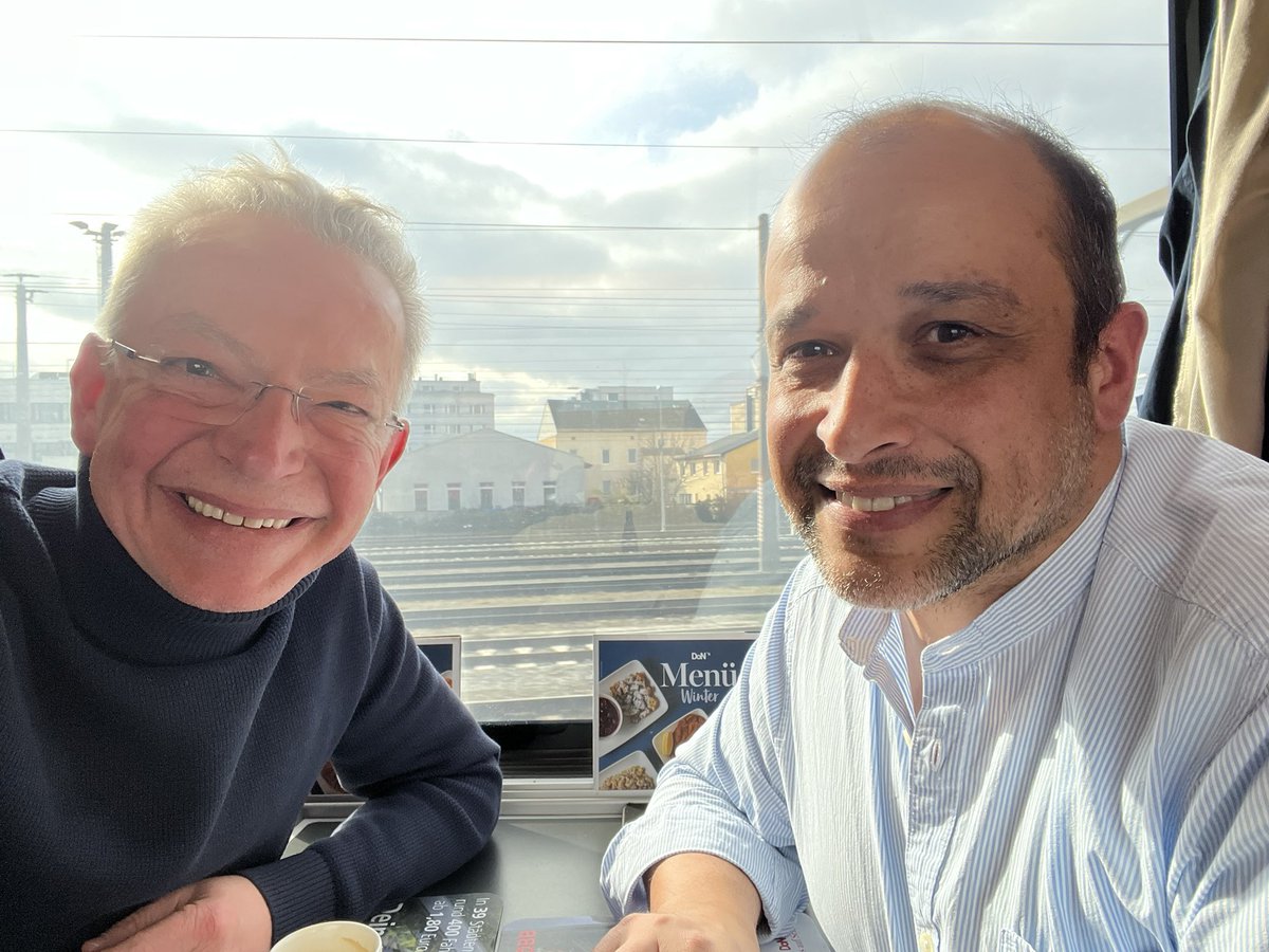 Daniel Landau tweet media