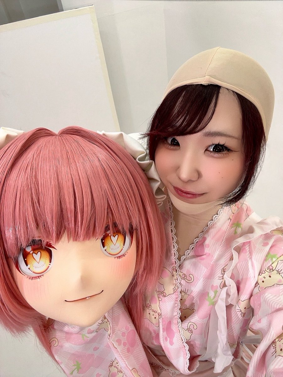 s2a____ppps2's tweet photo. ピンクの和装衣装👘🎀1番最初に着た衣装ですᐡっ ̫ ɞ̴̶̷ ᐡ❤︎ プリキュアの気持ちで撮影しました📸ちょい苦しいのも含めて全部楽しかった❕✨ぜひ見てほしいです🙂‍↕️地声高くせねば…

❤︎@behindkigurumi ❤︎ https://t.co/3VeZu6gYuE