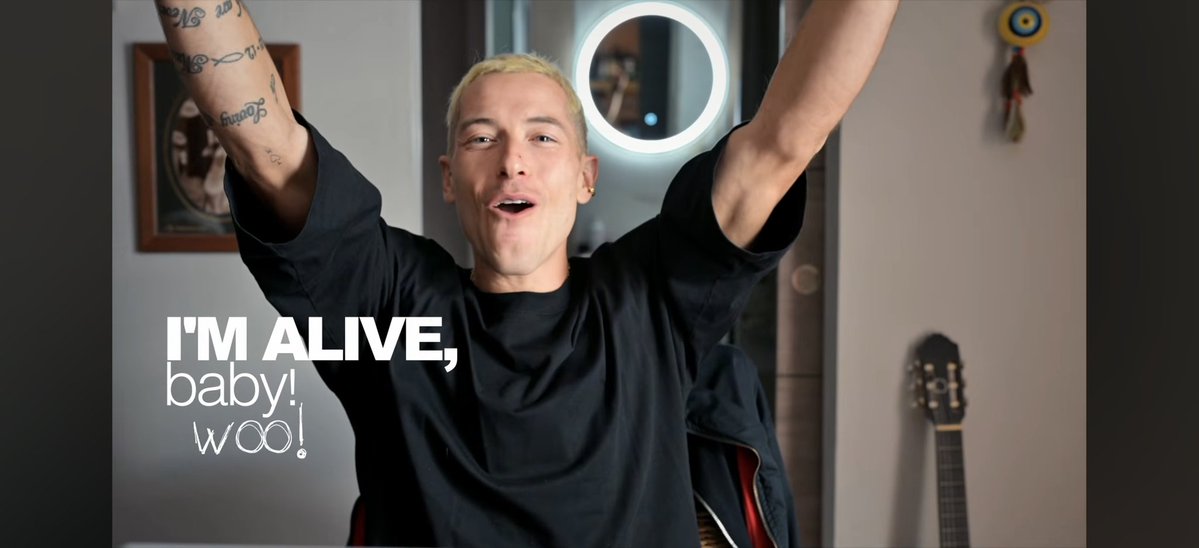 เบื้องหลังฉากซันจิสู้กับ มิสเตอร์13 กับมิสฟรายเดย์ Taz Skylar ถ่ายจริงดันมีผิดคิวกันนิดหน่อย  ระเบิดตอนที่ Taz ยังอยู่ตรงนั้นทำให้ไม่มีทางเลือกวิ่งหน้าตั้ง กระโดดพุ่งชนเสาหน้าบ้านซึ่งชนแรงจนมันหักไปเลย 
อยากให้ไปดู Taz เล่าค่ะ มีคลิปประกอบด้วยสนุกมาก 
youtu.be/gE4VUYeAJag?si…