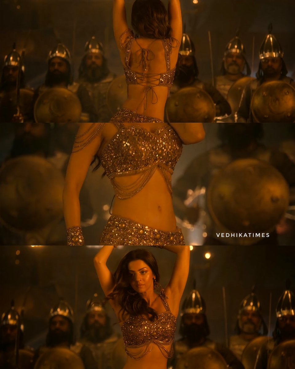 VedhikaTimes's tweet photo. 💃🔥 @Vedhika4u show stealer!!!

#Aadu3 #Vedhika https://t.co/kNO1lsa1IC