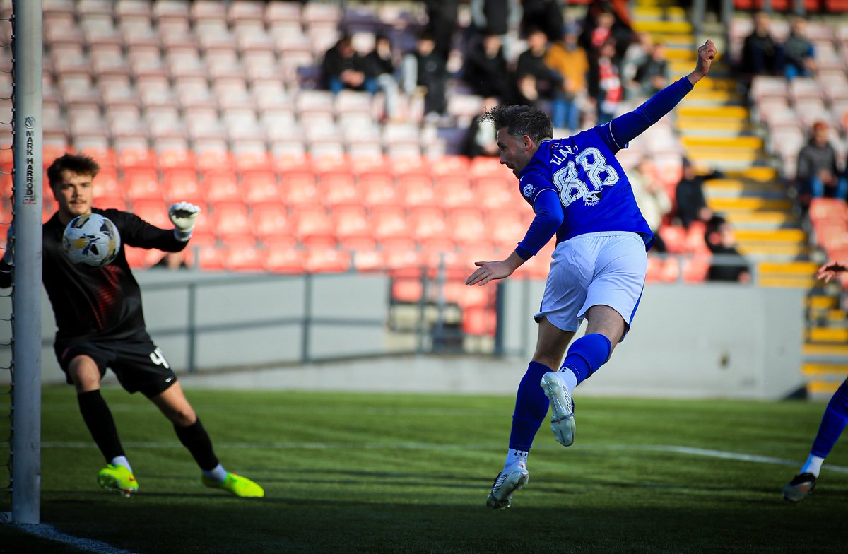 Queen of the South tweet media