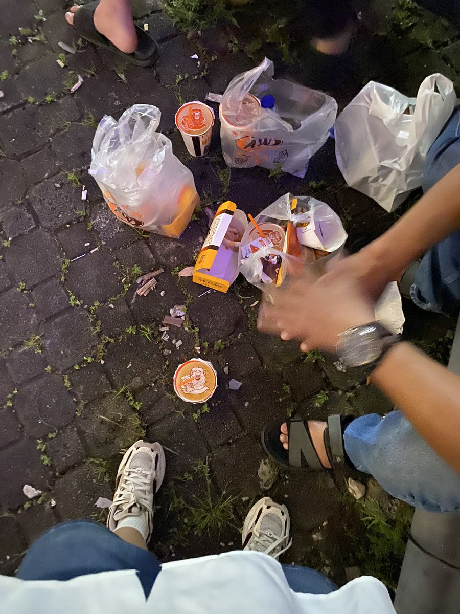 preketek tweet media