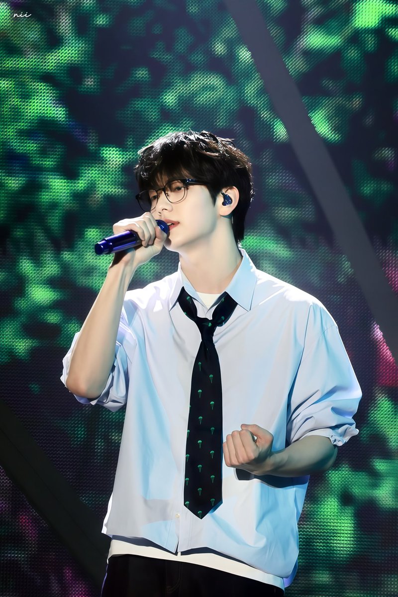 yunchiing's tweet photo. 260301 MOA CON

𝗷𝘂𝘀𝘁 𝘁𝗮𝗸𝗲 𝗺𝘆 𝗵𝗮𝗹𝗳.𖥔 ݁ ˖𓂃.☘︎ ݁˖🍀

#투모로우바이투게더 #수빈 #SOOBIN https://t.co/qXPqpvB1ZG