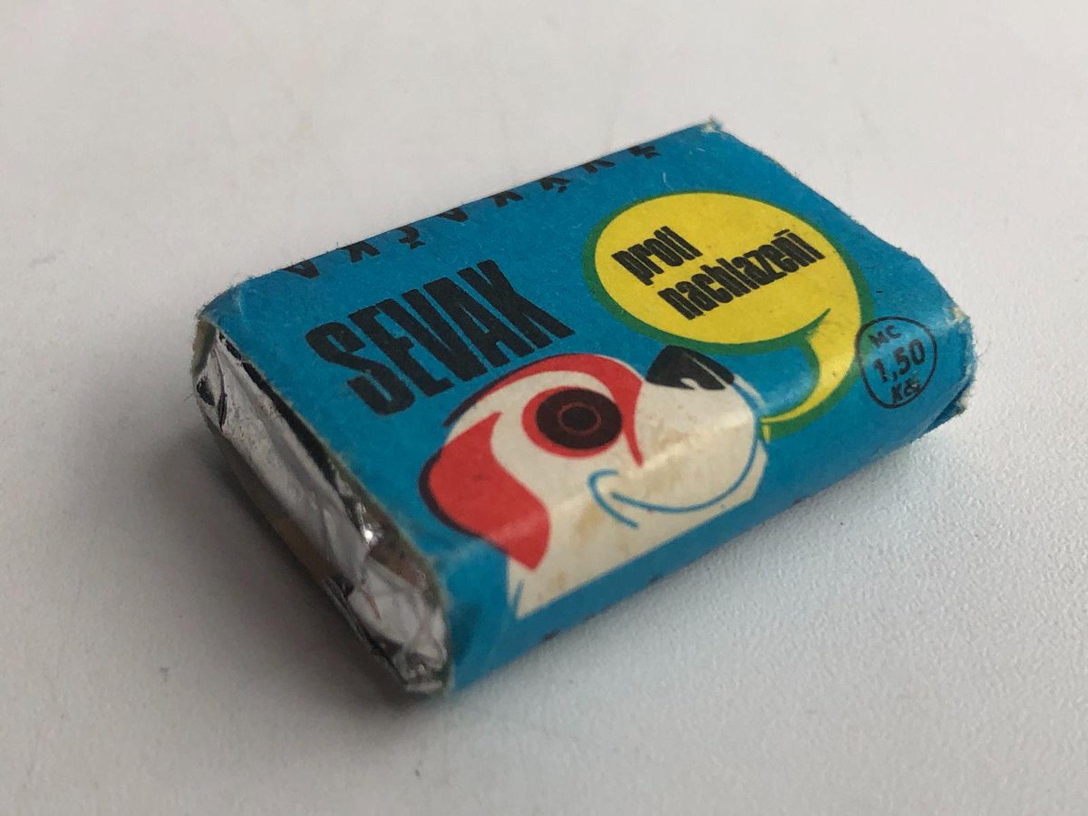 T🔥píme dřevem tweet media