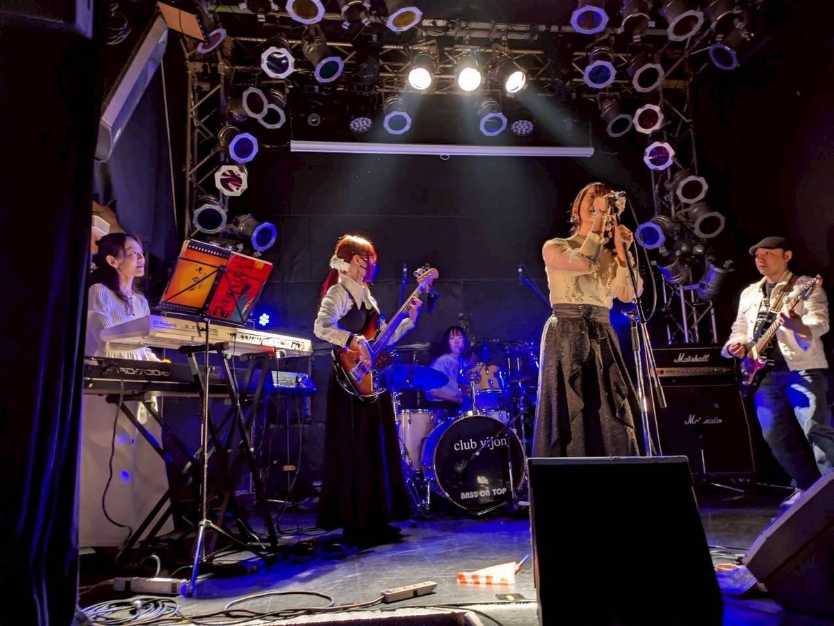 hana3maru24's tweet photo. 2026.3.14 東家の休日
rhythm au laitとB’rで出演させていただきました！楽しすぎた〜〜🥹✨

対バンの皆様、見てくださった皆様、スタッフの皆様本当にありがとうございました👏🏻
貴重な2ステさせてもらったので、感想はゆっくりまとめていきたいです◎ https://t.co/cmx2HHJ5Jv