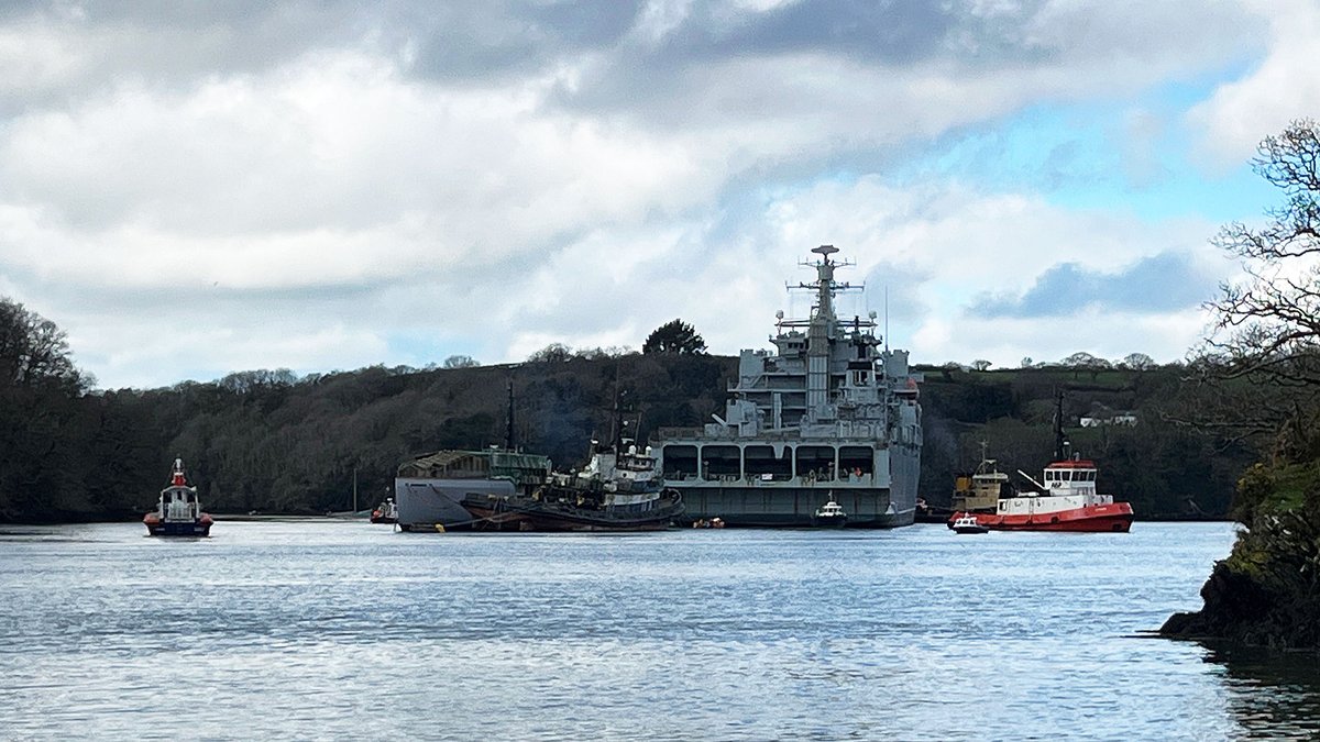 Navy Lookout tweet media