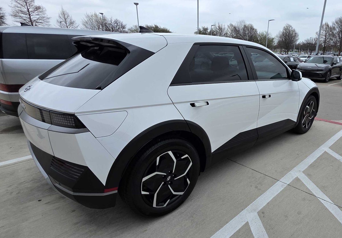 Aaron Layman tweet media