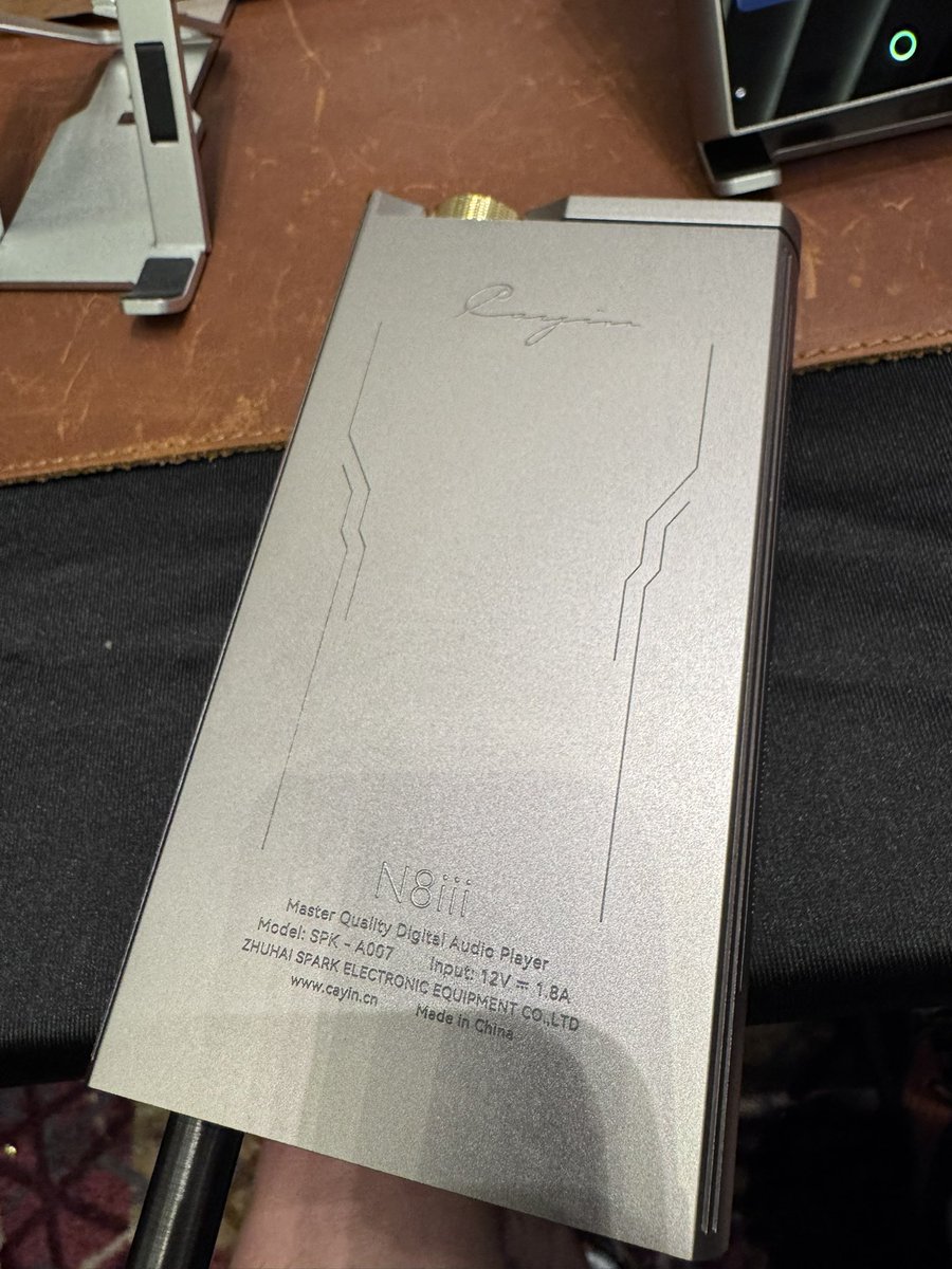 Bluethunder tweet media