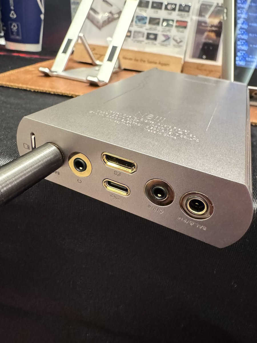 Bluethunder tweet media