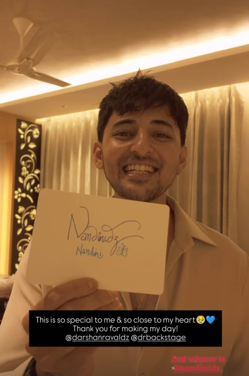 Nandini_drdz_'s tweet photo. Is my name sooo difficult to pronounce? 😭😭😭 aisa muhh kyu banaya😒 ho too tum cute hii kuch bhi bolo 😂😋🐣@DarshanRavalDZ https://t.co/SVaLglGe0x
