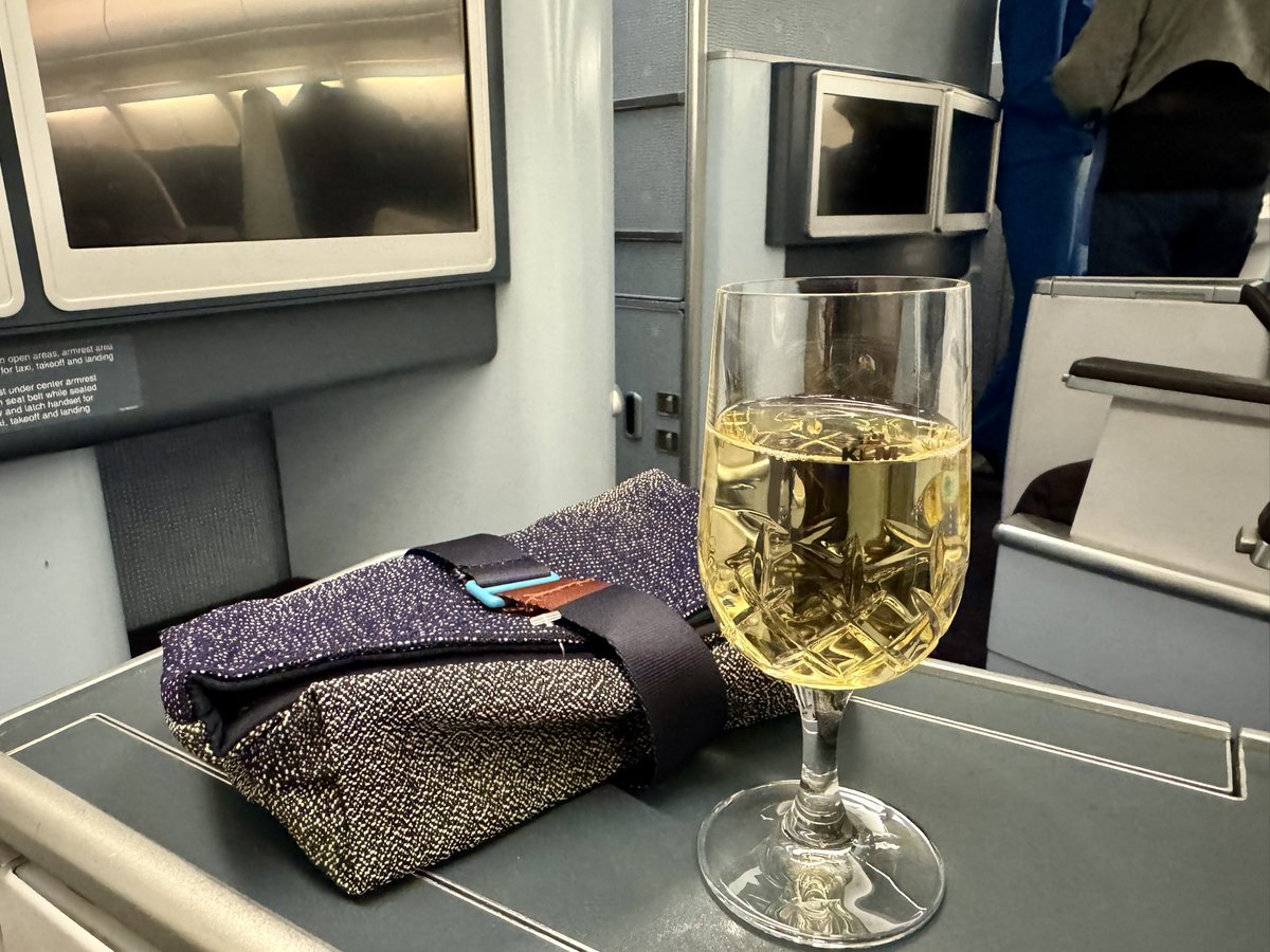 Maxim Vos tweet media