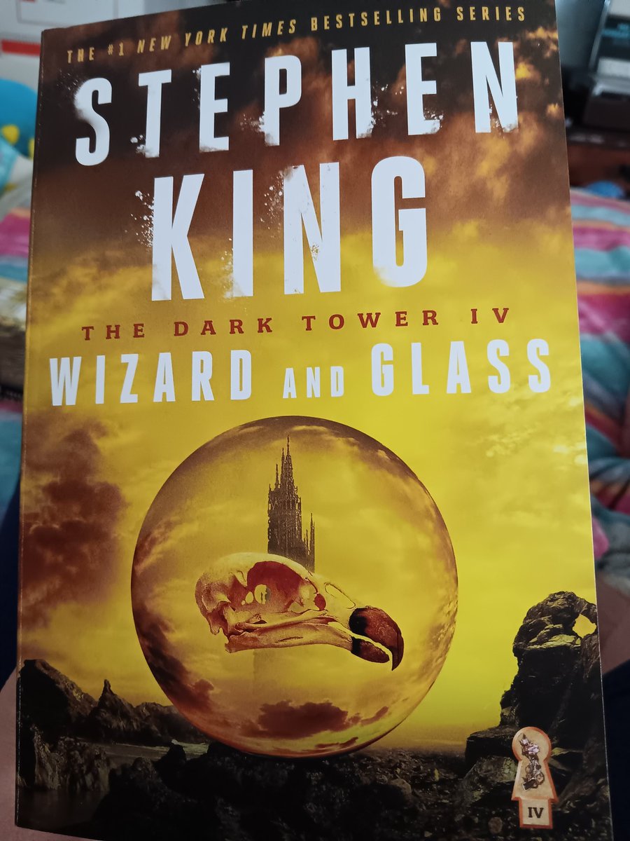 P03TH3IR's tweet photo. Yep.
This is still the best book I've ever read.
Thanks for being the hero that's never let me down @StephenKing
#WizardandGlass #TheDarkTower https://t.co/pqjFXJHF7D