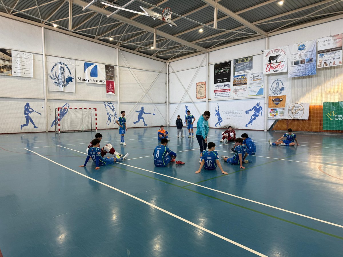 Base Azulona Viña Albali Valdepeñas tweet media