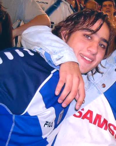 PasionFortinera's tweet photo. 💙 Emmanuel Álvarez siempre presente en el corazón de todos los hinchas de #Vélez

15 de marzo 2008 - ∞ https://t.co/bnlsaTXRhe