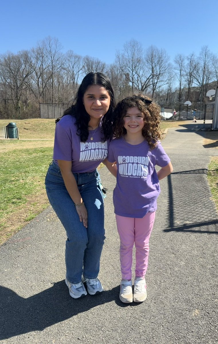 MsYanes_'s tweet photo. A student and I unintentionally matching this week! 💜 https://t.co/OhvQgMqmR2