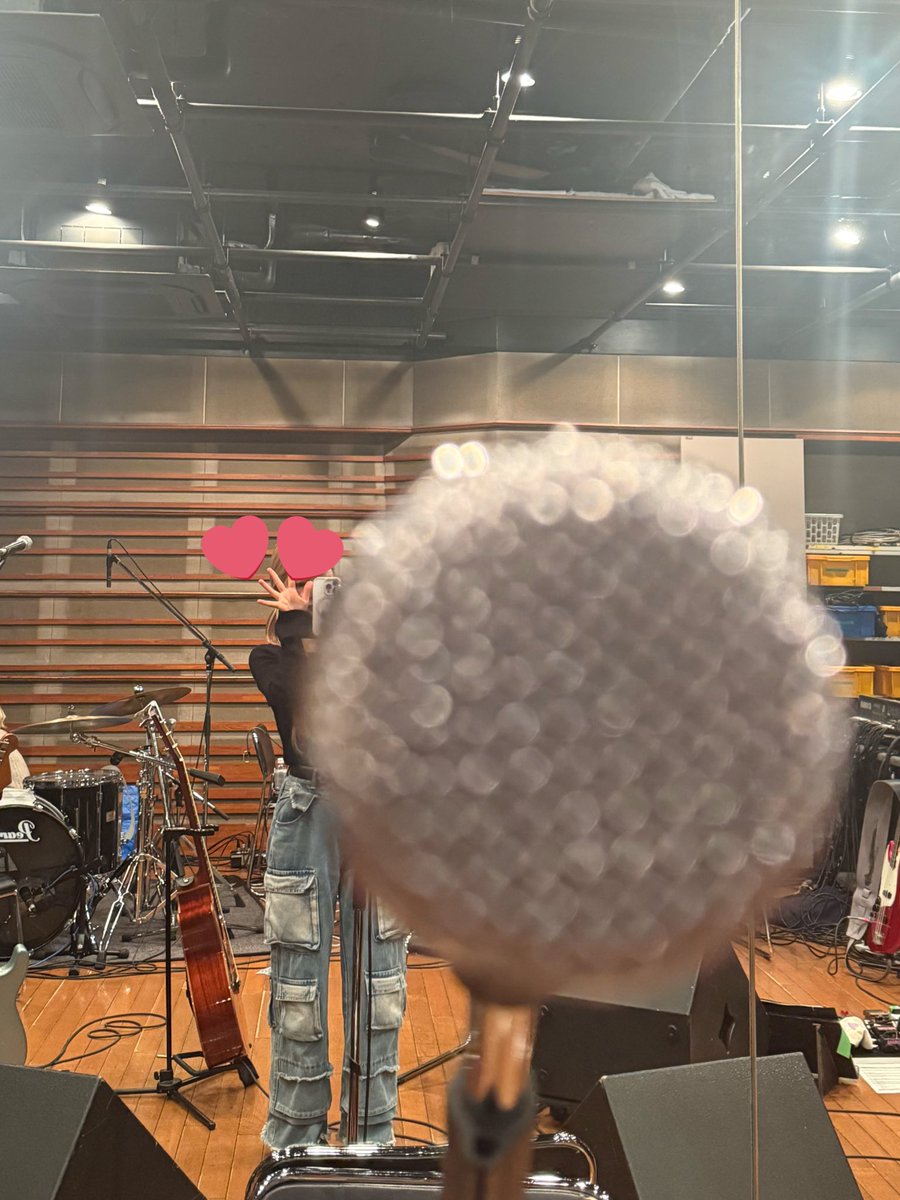 myukmusic's tweet photo. ツアー初日まであと5日…!

今日はバンドメンバーとリハでした。
フルバンド演奏、本当に贅沢でかっこいいので一人でも多くの方に届けたいです。
迷っている方、一度来てみてください𓈒𓏸

／
Myuk Anniversary Concert Tour 2026
＼

Piano : 西野恵未 
Guitar : 大久保 友裕 
Bass : 山口寛雄 
Drums : 大貫みく(the peggies)

📍2026.3.21_Sat
DIAMOND HALL

📍2026.3.22_Sun
なんばHatch

📍2026.3.29_Sun
Zepp DiverCity

🎫 チケット好評発売中
ローチケ：https://t.co/YO71RFXCWS
イープラス：https://t.co/FjIyMvEwBR
ぴあ：https://t.co/BtVyxw7sco